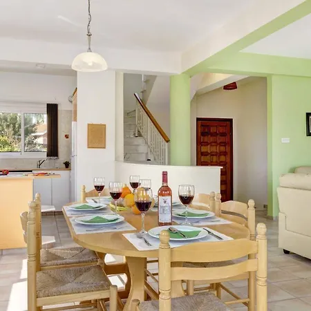 빌라 Coral Bay 3Bedroom Villa Filios With Pool Maa