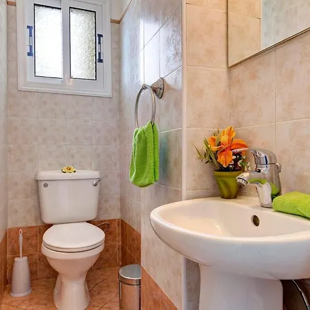 Coral Bay 3Bedroom Villa Filios With Pool 빌라 Maa